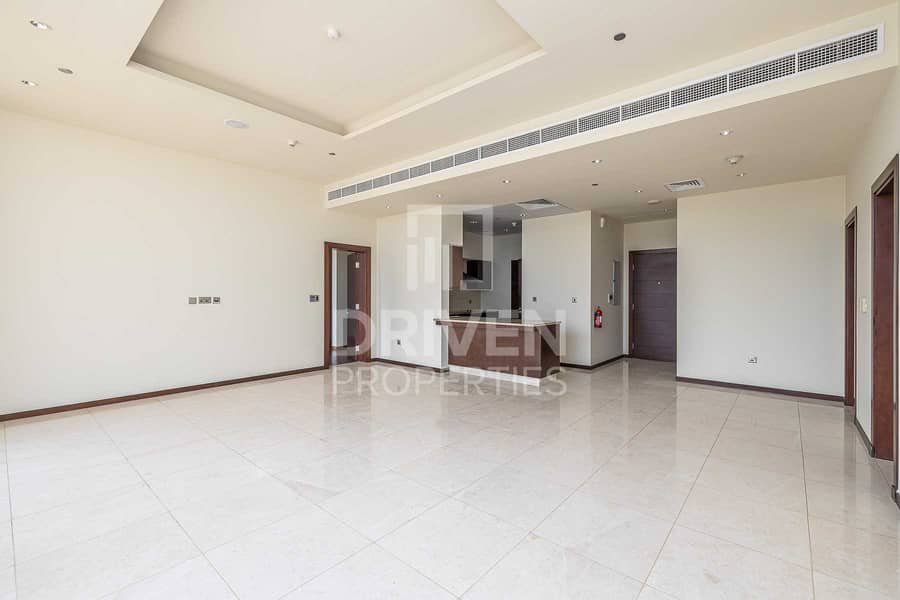 2 Amazing and Bright 2 Bed Apt with Sea View