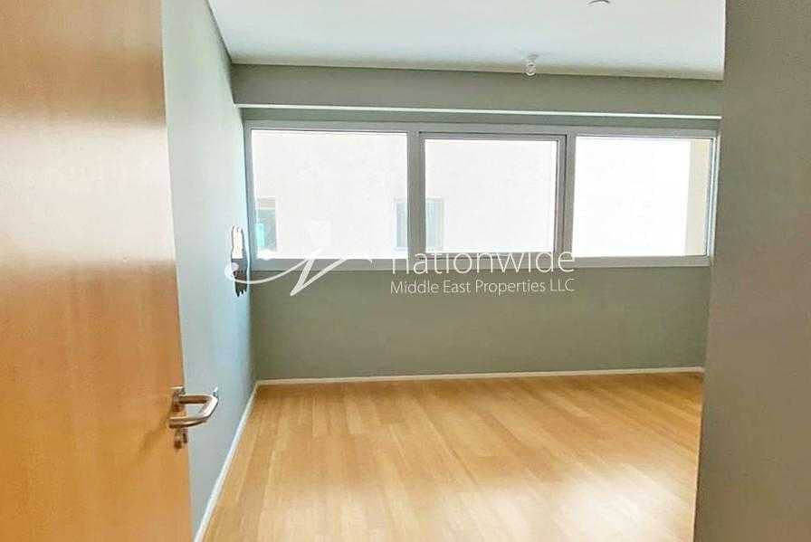 4 Vacant! A Well Maintained Modern Apartment