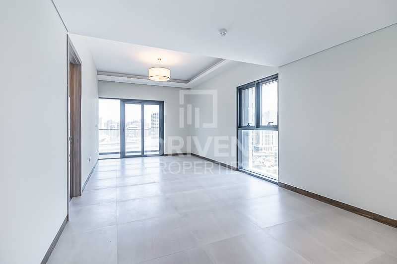5 Brand New and Huge 1 bed Apt