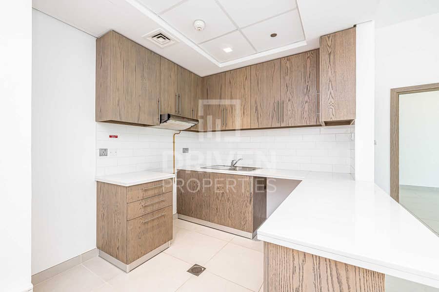 4 Prime Location and Bright 1 Bed Apartment