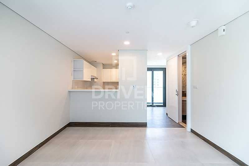 26 Brand New and Huge 1 bed Apt