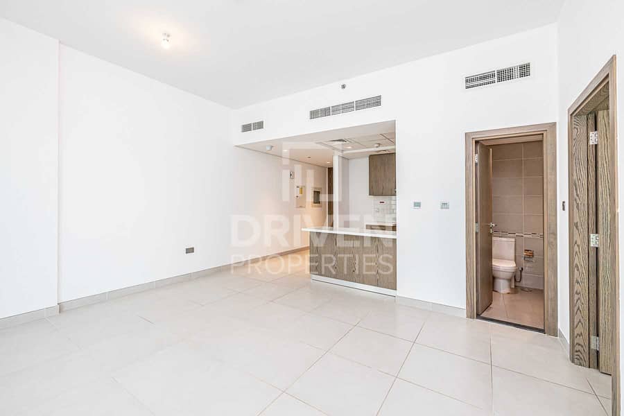 6 Prime Location and Bright 1 Bed Apartment