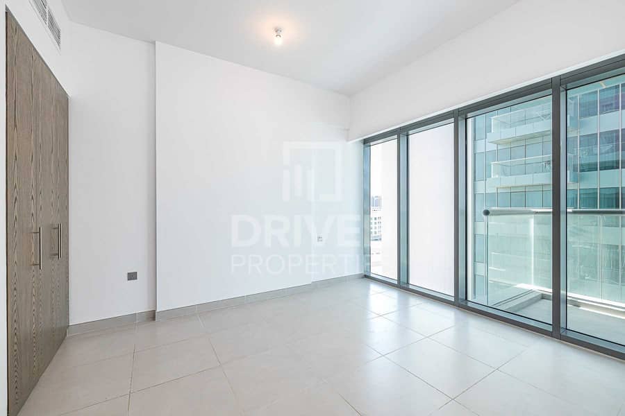8 Prime Location and Bright 1 Bed Apartment