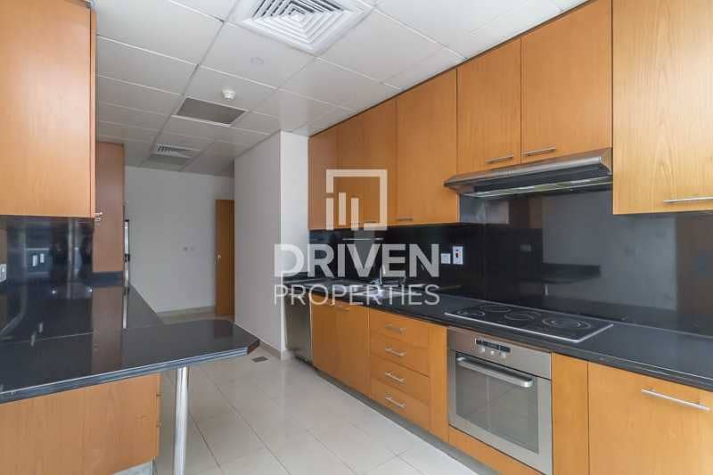 13 Huge 2 Bed Apartment