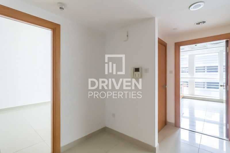 15 Huge 1 Bed Apartment Close to Metro Station