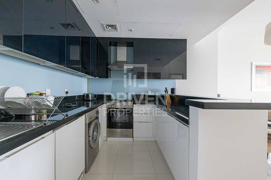 13 Well-managed and Fully Furnished 2 Bed Apt
