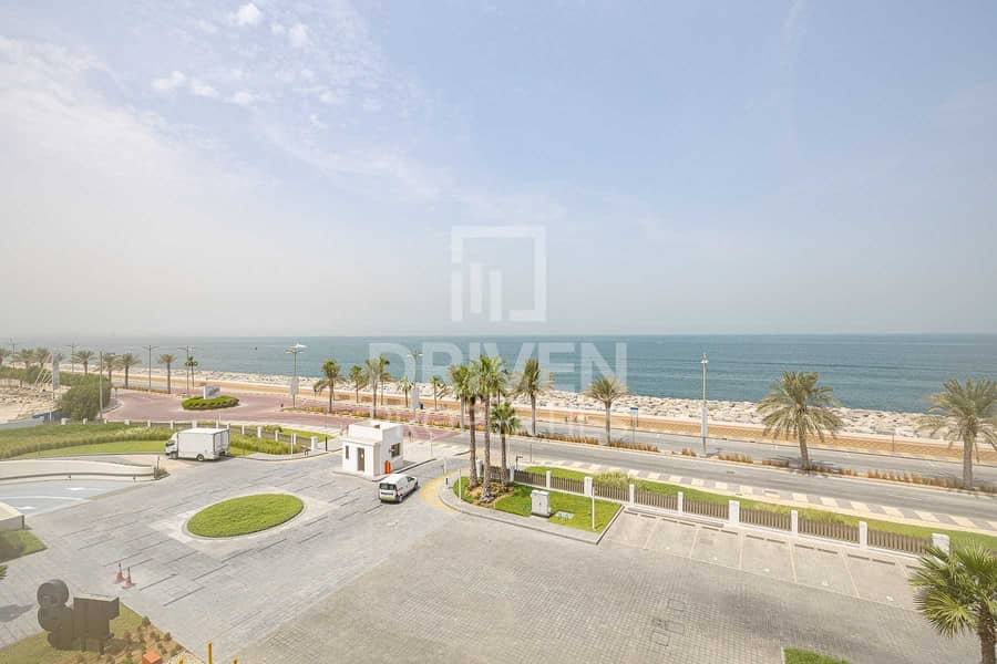 8 Brand New 2 Bedroom Apt with Full Sea Views