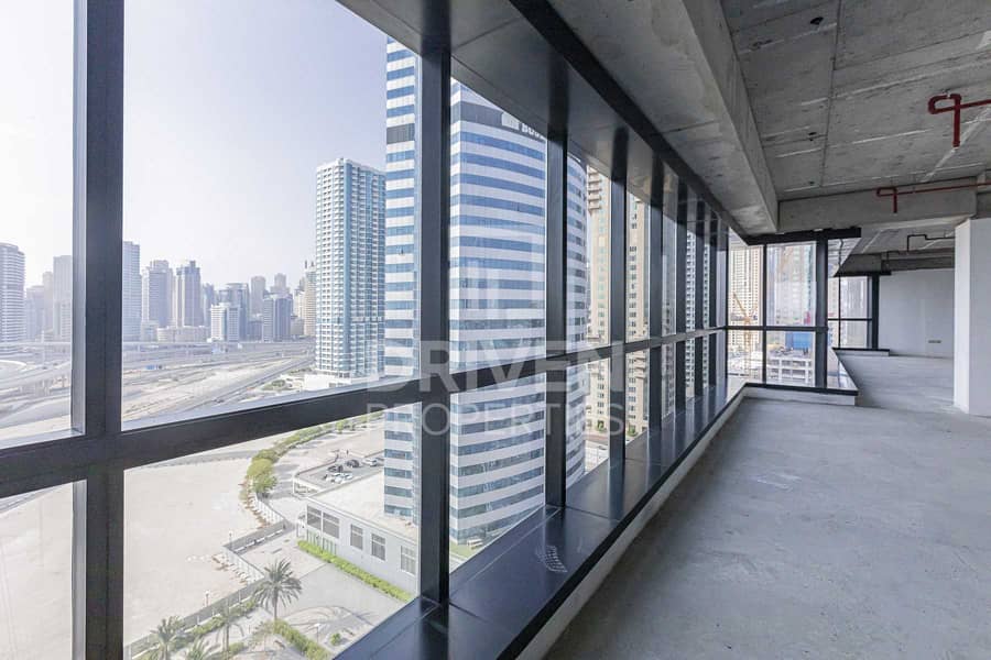 10 Prime Location and Spacious Office in JLT