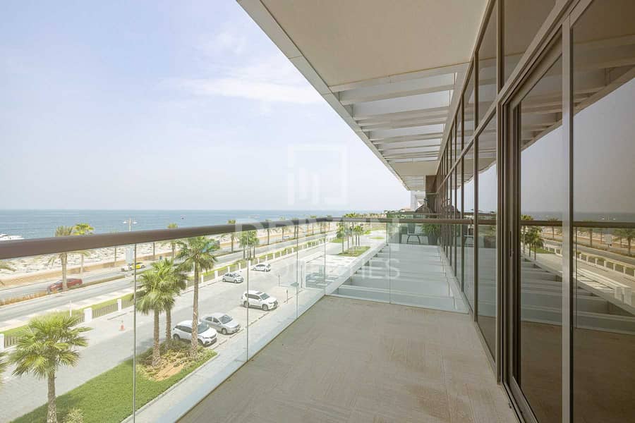 7 Brand New 2 Bedroom Apt with Full Sea Views