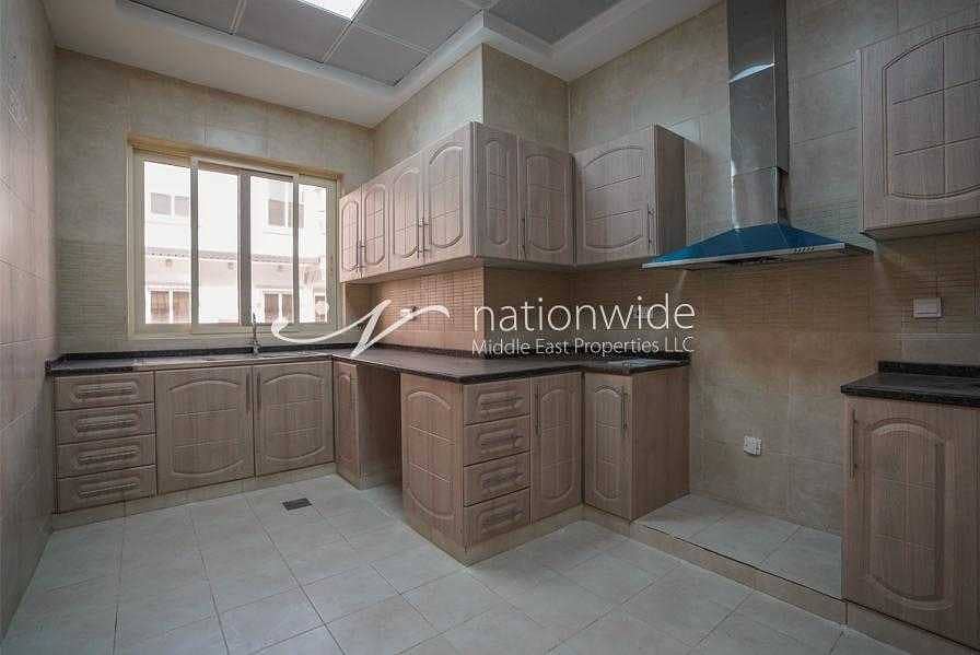 11 CLEAN AND GREAT VILLA IN AL MUAIJI WITH GOOD PRICE