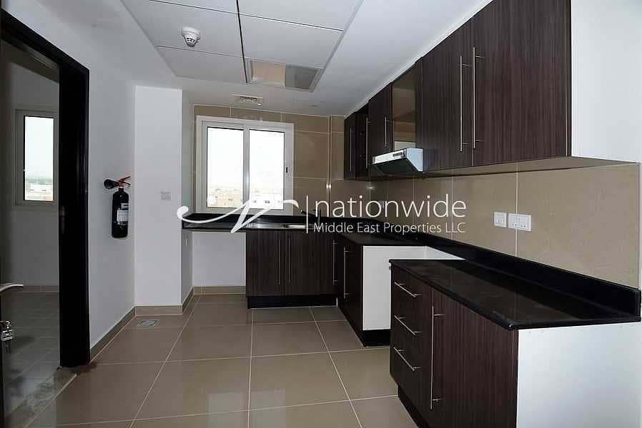 8 Sensational 3 BR Apartment with Great Facilities In Al Reef