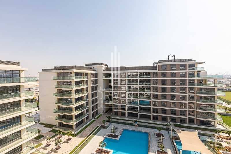 2 Exclusive 2 Bed with Pool and Park Views