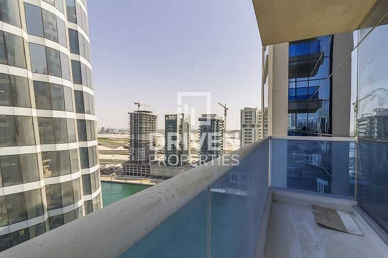 5 Huge-Layout 1 Bedroom Unit with Canal View