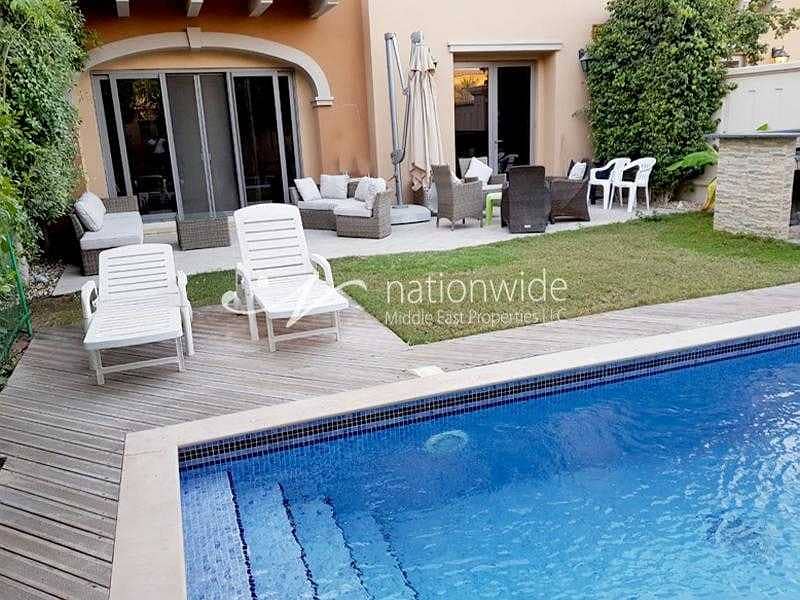 12 A Charming Villa with Big Plot + Swimming Pool