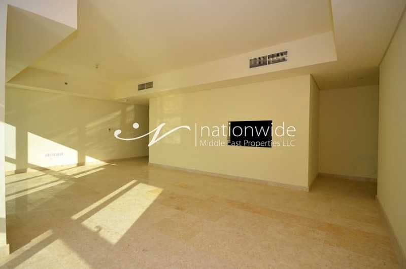 7 A Convenient Apartment with Maid's Room In Ocean Terrace