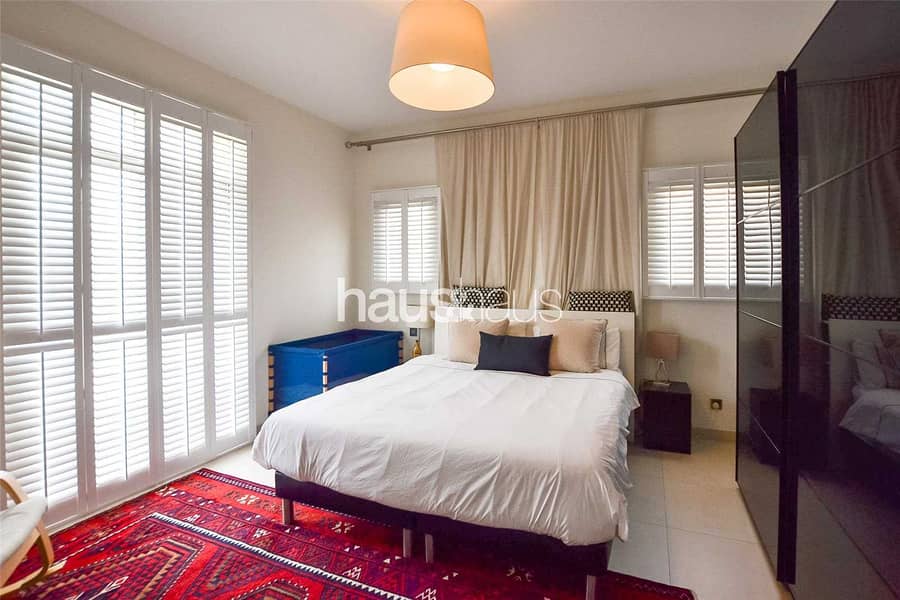 4 Exclusive single row 3E with pool close to park