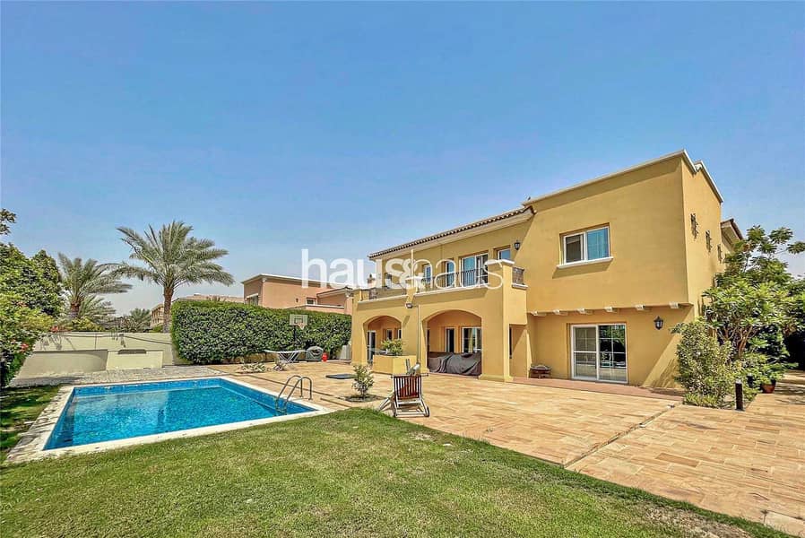 Golf Course Views | Private Pool | Quiet Location