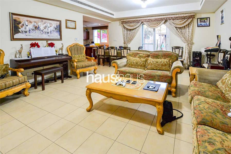 5 Opposite Park and Pool| VOT| Immaculate Condition
