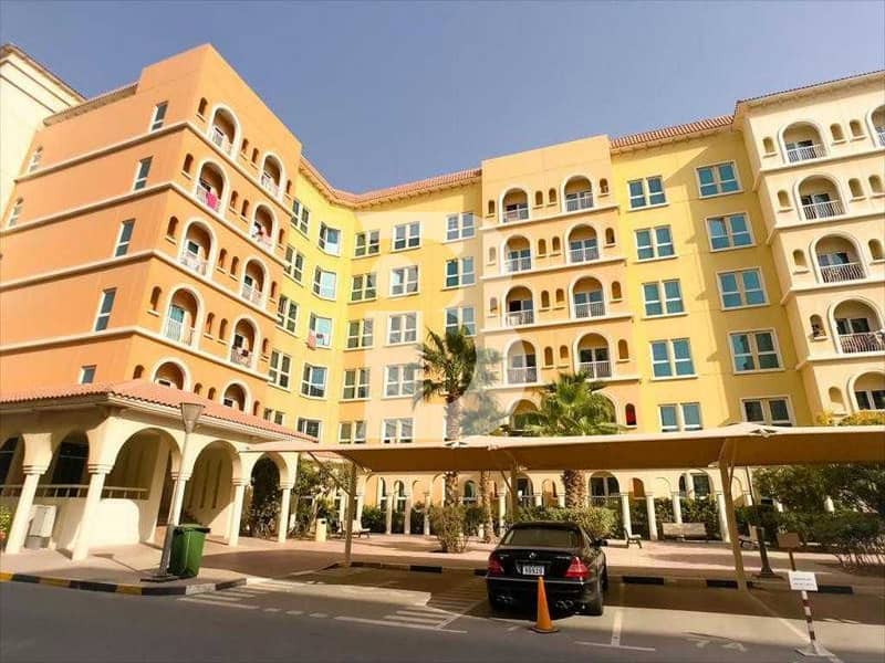 AED18000 STUDIOS FOR HOTEL STAFF|SCHOOL STAFF|F&B|