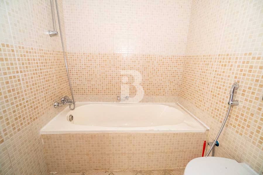 13 30th floor | 1.5 Bath | Rented until sept 2021