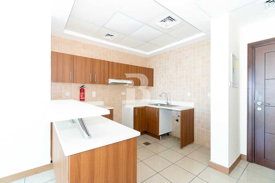 8 High Floor | 2 bed with ensuite baths | Rented
