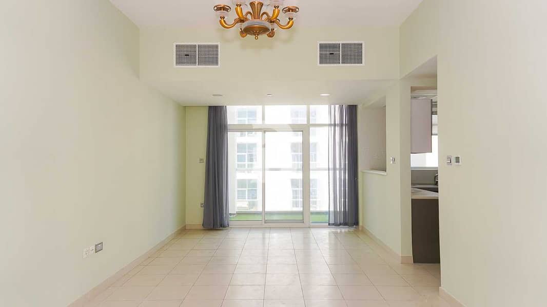 5 High floor well maintained 2 bed