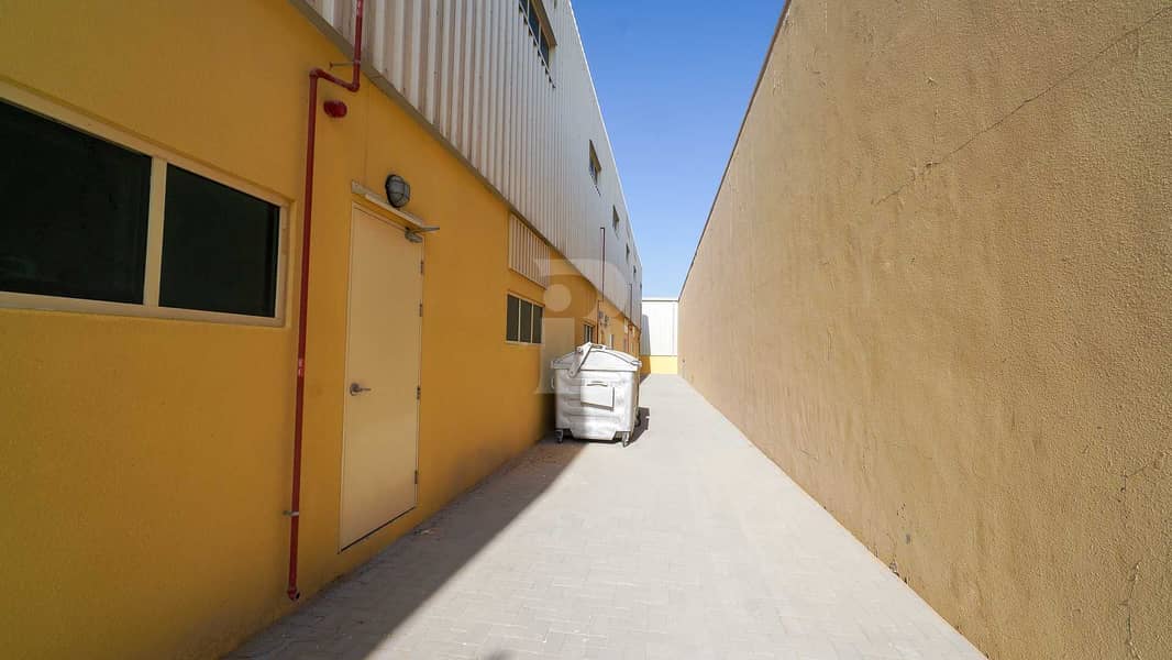 33 BRAND NEW WAREHOUSES 36K SQFT IN WARSAN AT AED 30 PSF