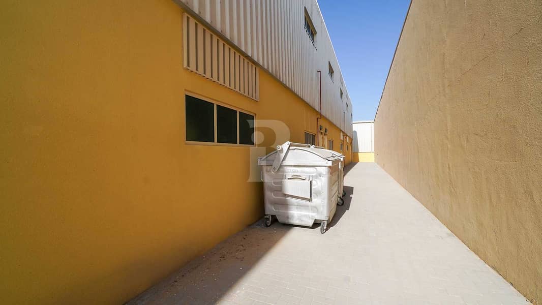 34 BRAND NEW WAREHOUSES 36K SQFT IN WARSAN AT AED 30 PSF
