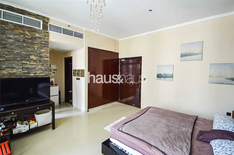 7 Fully Upgraded | Spacious Studio | Gorgeous Design