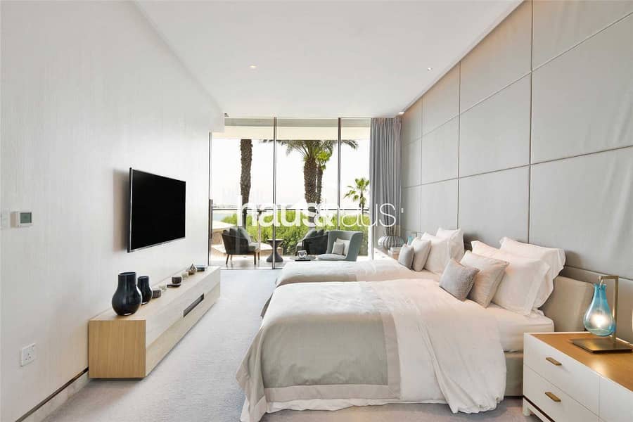 11 Luxury Residence | Dual Aspect Views | High Floor