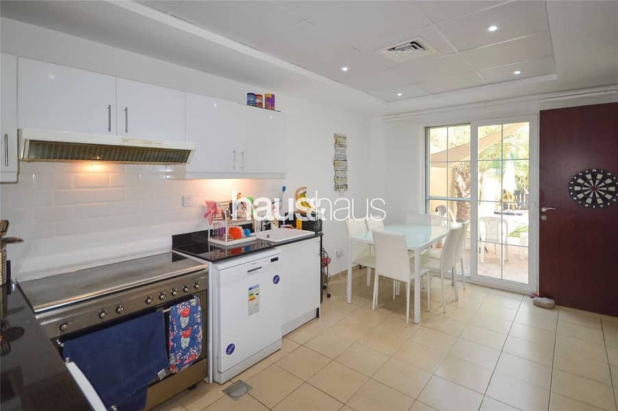 4 Upgraded 3/4 bed opposite park and pool VOT
