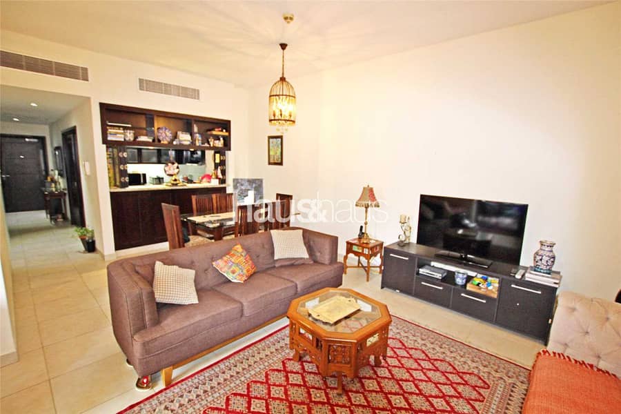 6 Spacious | Terrace Area | Large Layout|