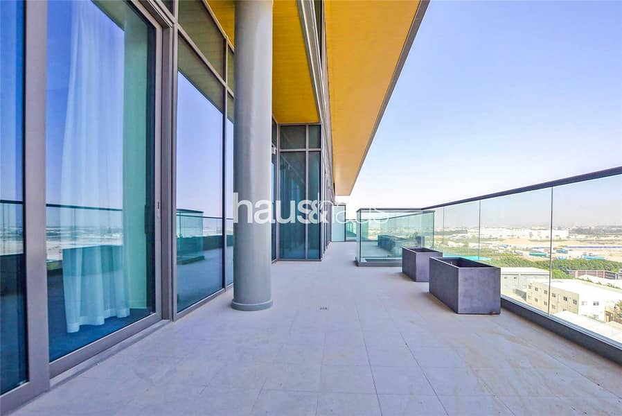 2 Bedroom Apartment | Large Layout | Terrace