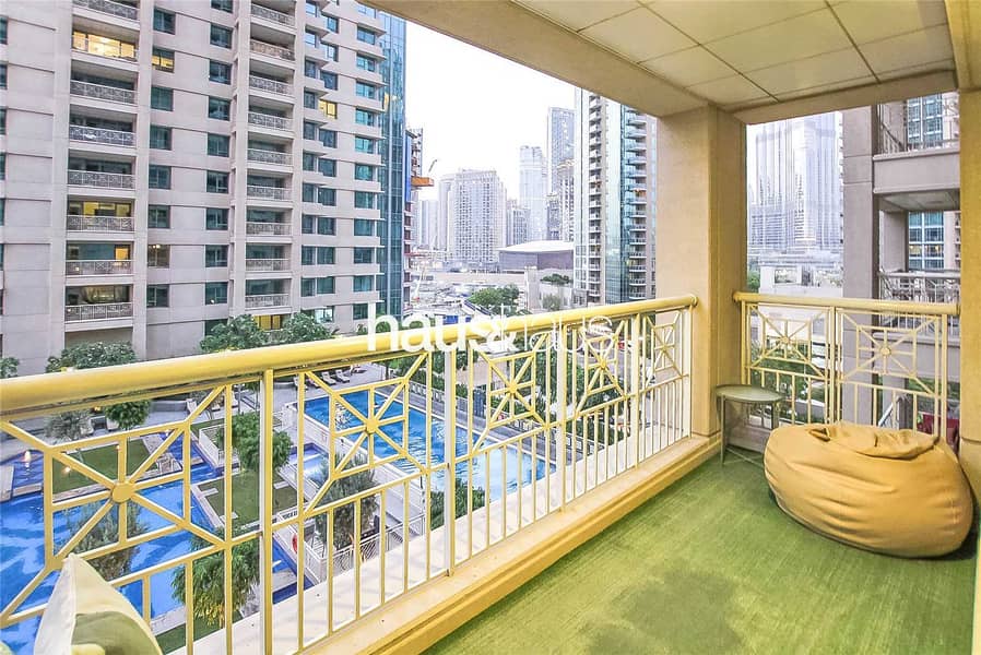 10 Great Location | Burj and Pool View | Chiller Free