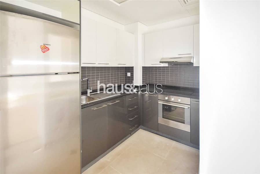 3 High Floor | Large Balcony | Well Maintained