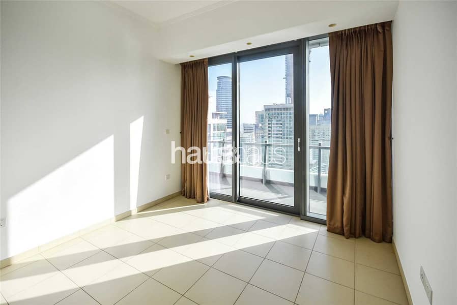 6 High Floor | Large Balcony | Well Maintained