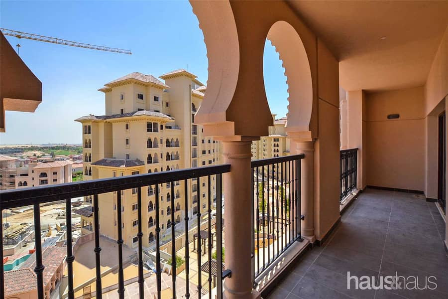 Exclusive | 1 Bed with Balcony | JGE Views