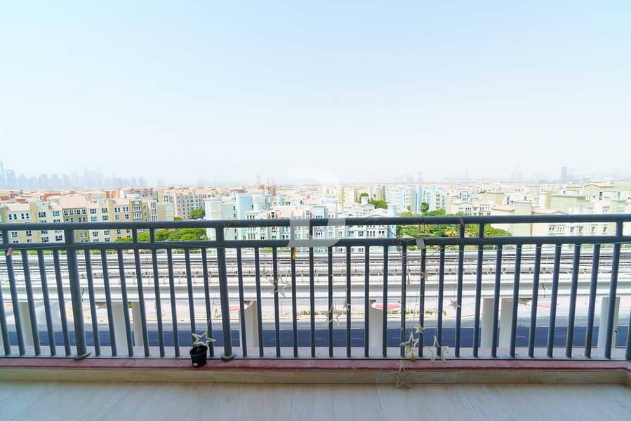 12 *Fully Furnished*Spectacular View*Near to Metro*