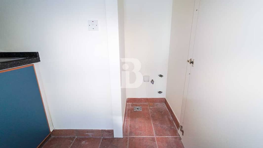 10 Sea View| Burj View | 1 BHK Chiller Free