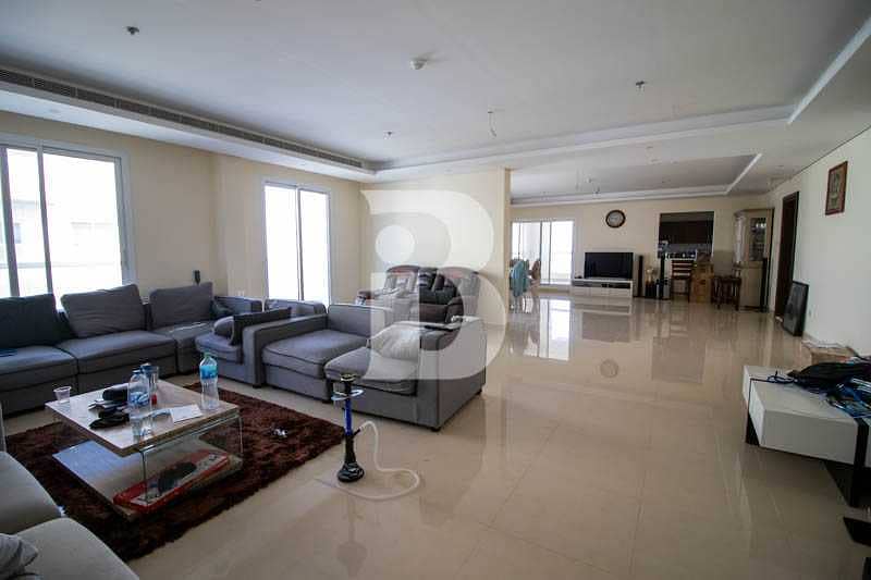 5 Size Matters !! Massive  4 Bedroom Apartment with Amazing Views and High Floor