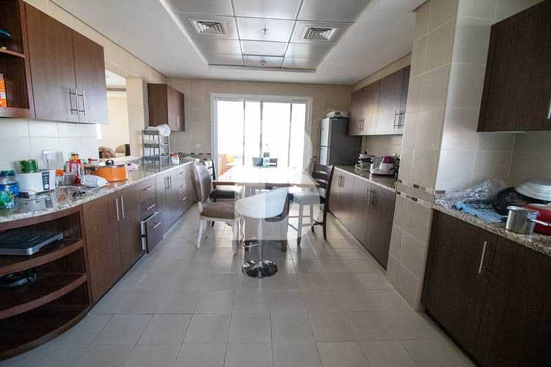 7 Size Matters !! Massive  4 Bedroom Apartment with Amazing Views and High Floor