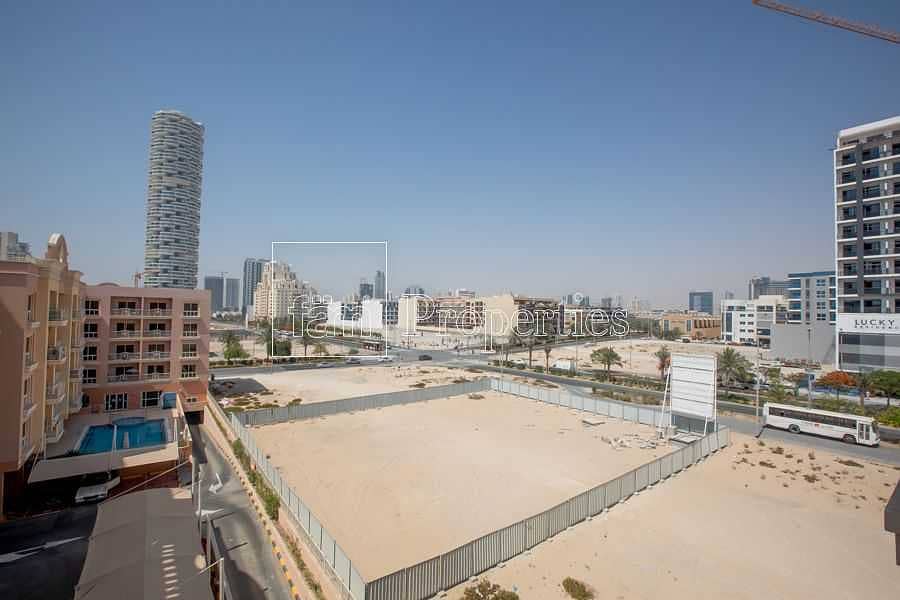 19 POOL VIEW | 1 BHK | GOOD FOR END USER | EMIRATES G