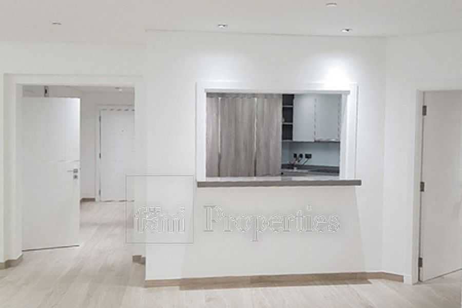 5 Fully Upgraded Unfurnished 3 Bed apt on High Floor
