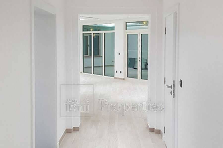 11 Fully Upgraded Unfurnished 3 Bed apt on High Floor