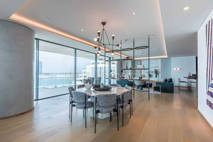 25 Claim Most Luxurious Penthouse in Town!