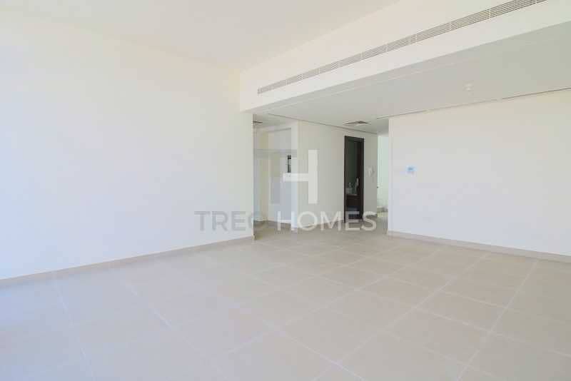Back to back | Near to pool + park area Back to back | Near to pool + park area