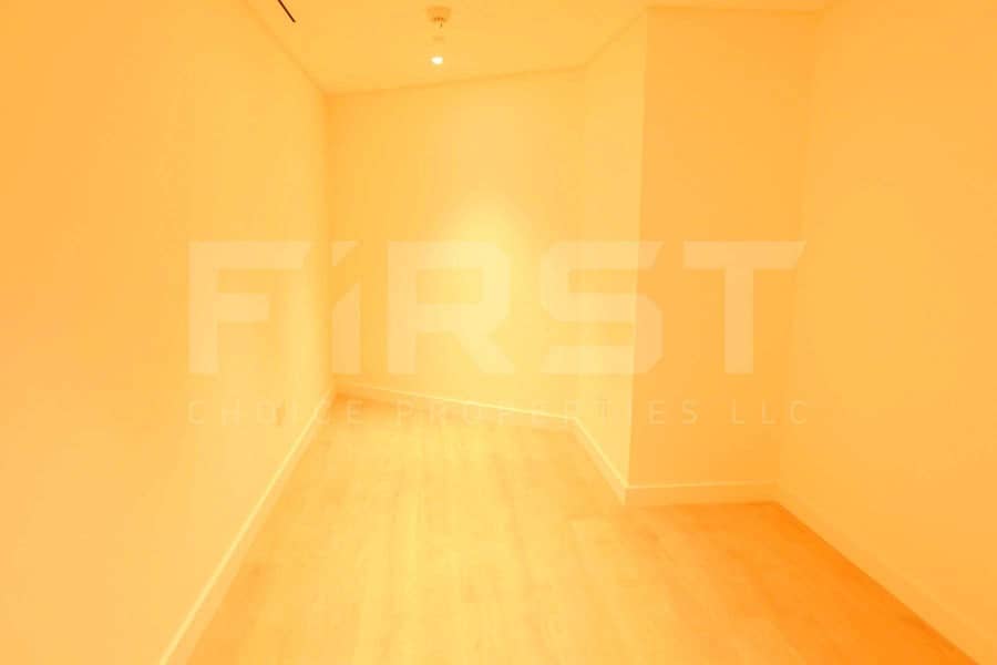 7 Hot Deal! Stunning Apartment. Perfect Area