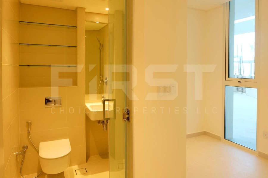 8 Hot Deal! Stunning Apartment. Perfect Area