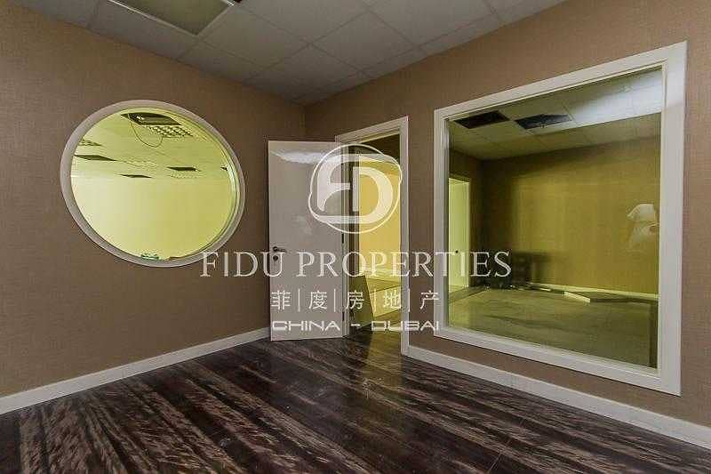 14 FITTED RETAIL SHOP FOR RENT AT OUD METHA