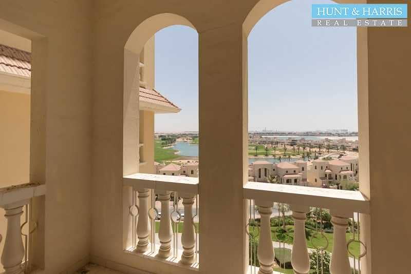 15 Stunning Golf View - One Bedroom Apartment